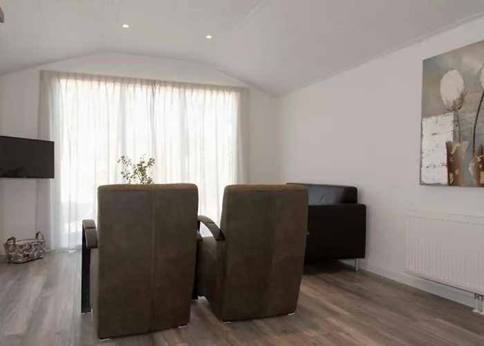 Huisjes Reewold In Rustige En Mooie Omgeving